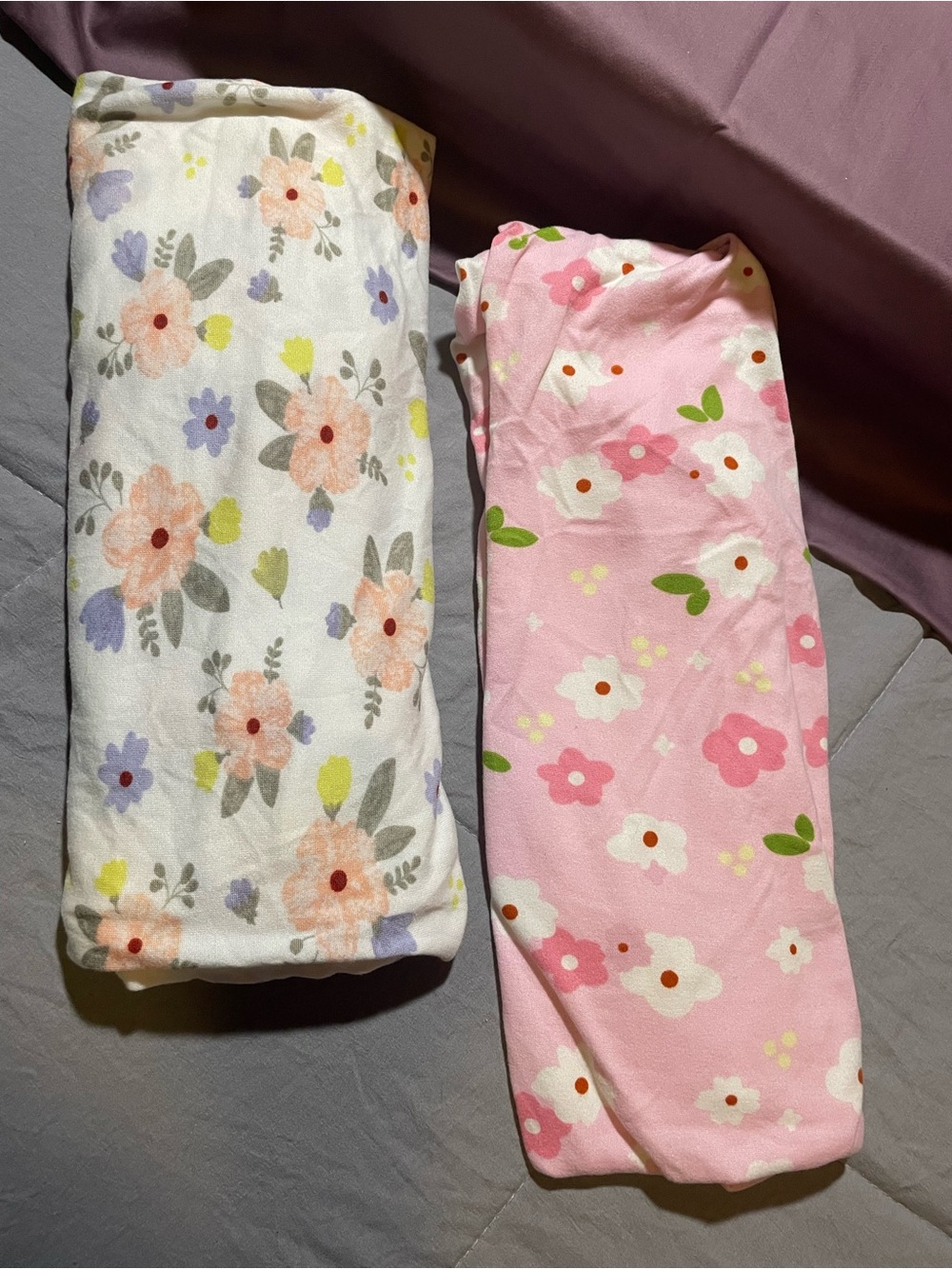 Bassinet sheets - Picture 1 of 2